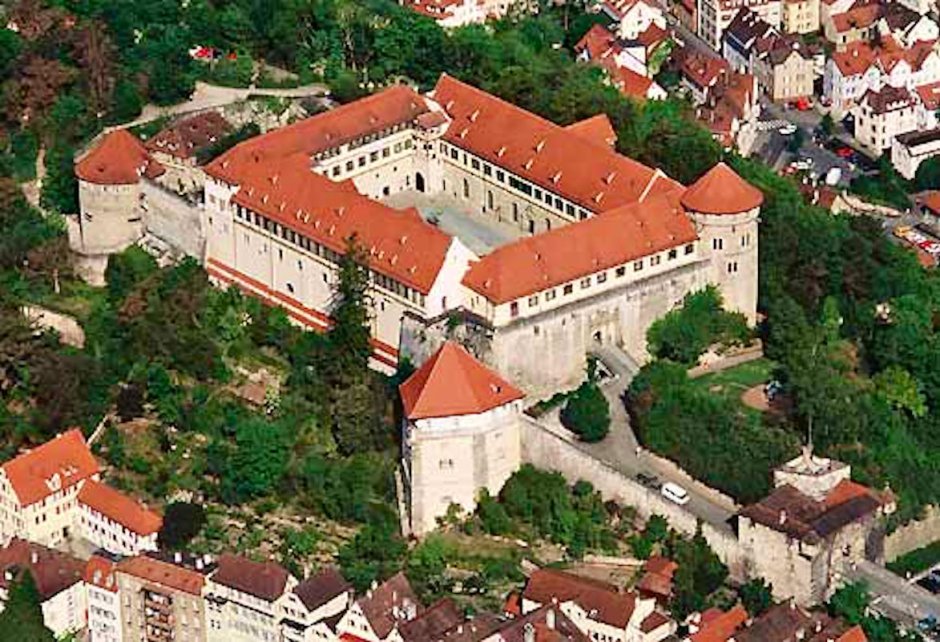 Замок Хоэнтюбинген
