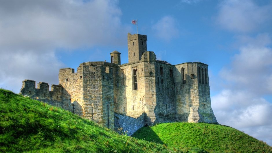 Замок башня Уэльс 8
