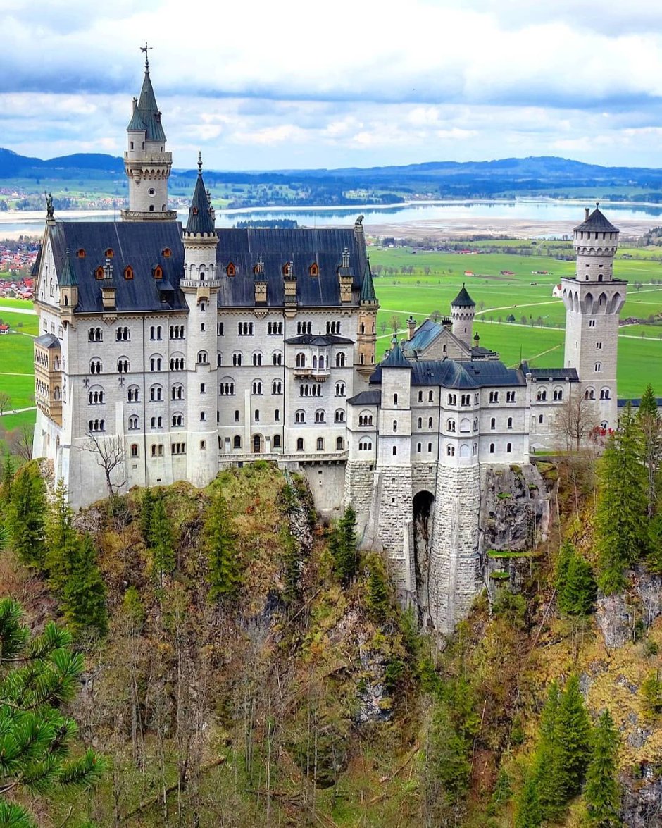 Замок Нойшванштайн Бавария Германия