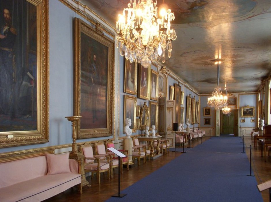 Букингемский дворец Дворцовый бальный зал