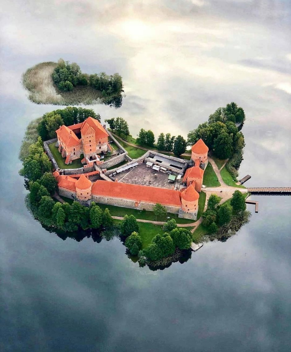 Тракайский островной замок Литва