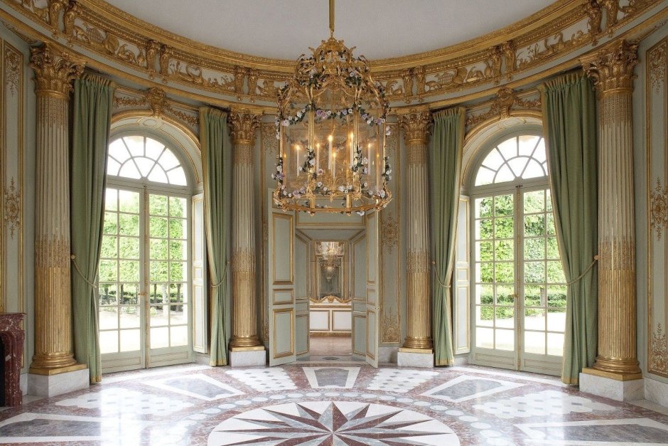 Малый Трианон в Версале интерьер