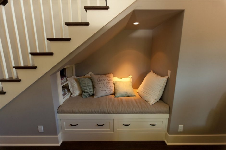 Кровать для подростка с лестницей