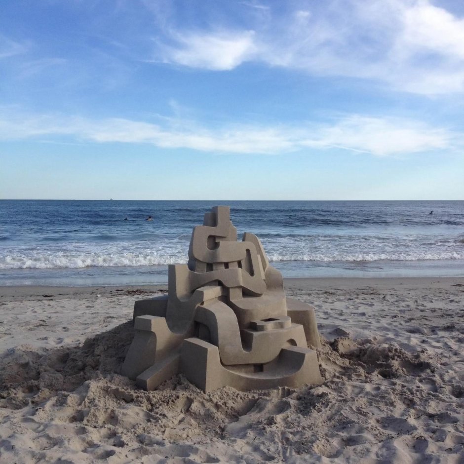 Песочные замки на пляже