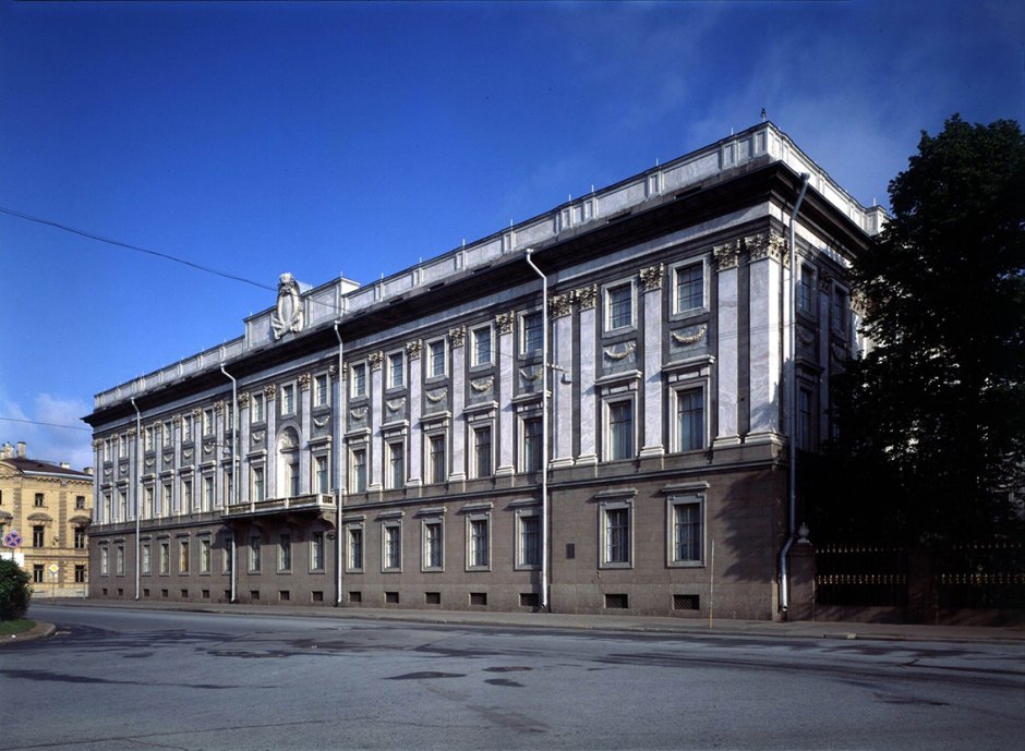 Мраморный дворец (1768—1785, а. Ринальди)