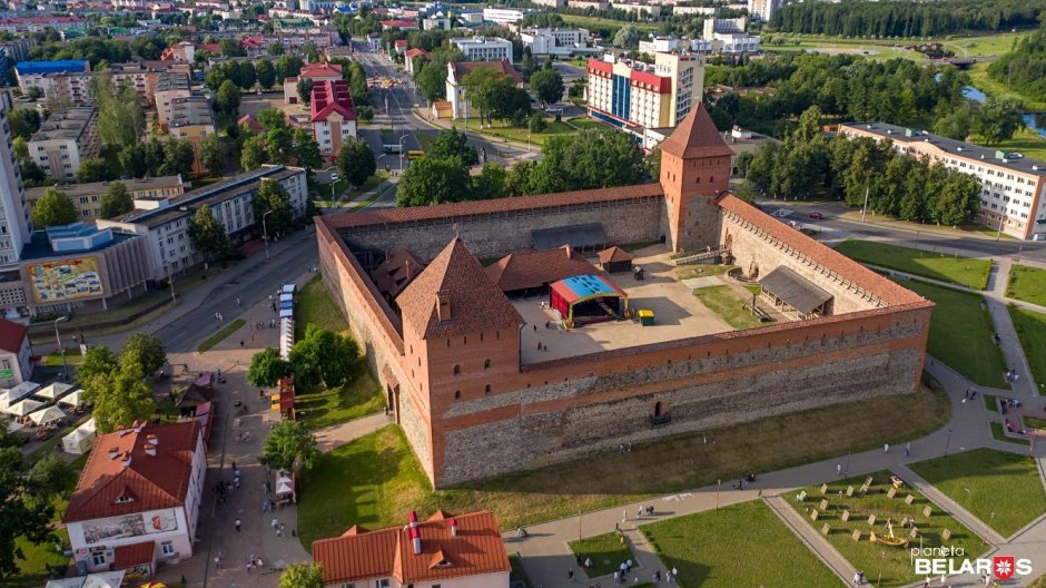 Достопримечательности Белоруссии Лидский замок