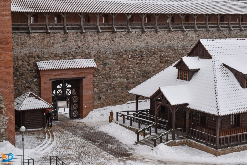 Башня от замка нарисованная