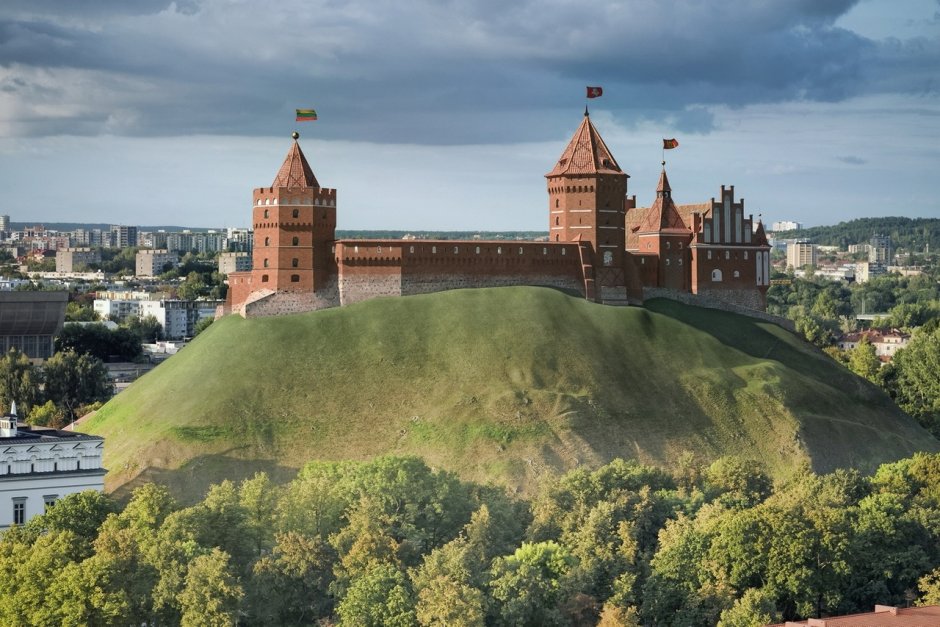 Лидский замок Гедимина старые фото