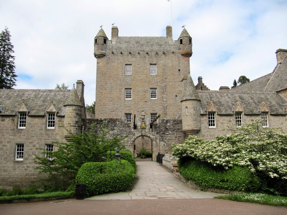 Замок Нэрн Шотландия
