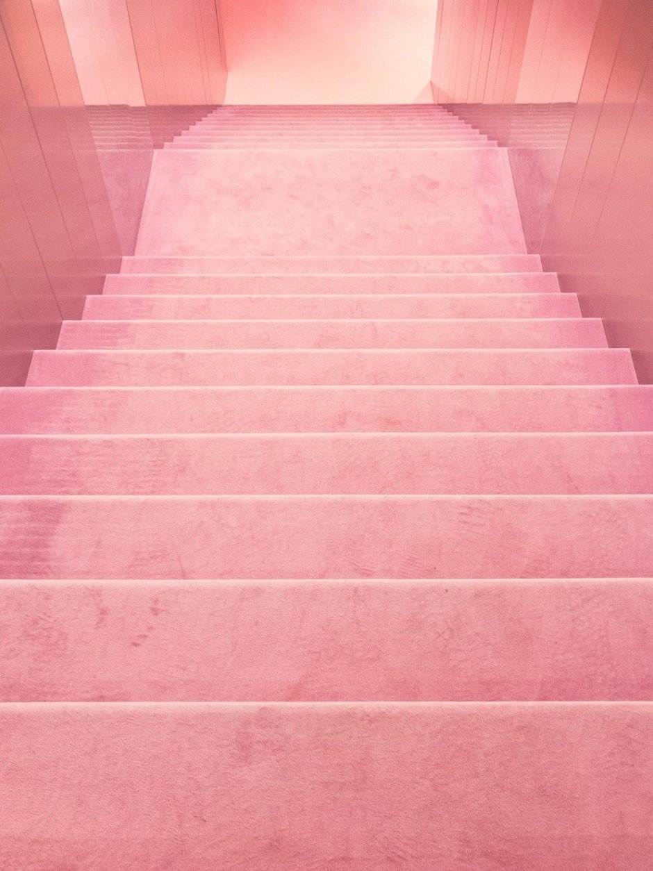 Розовая лестница Эстетика