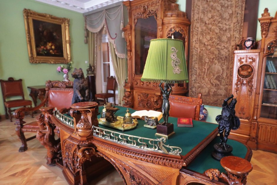 Выставка «200 лет Елагиноостровскому дворцово-парковому ансамблю»