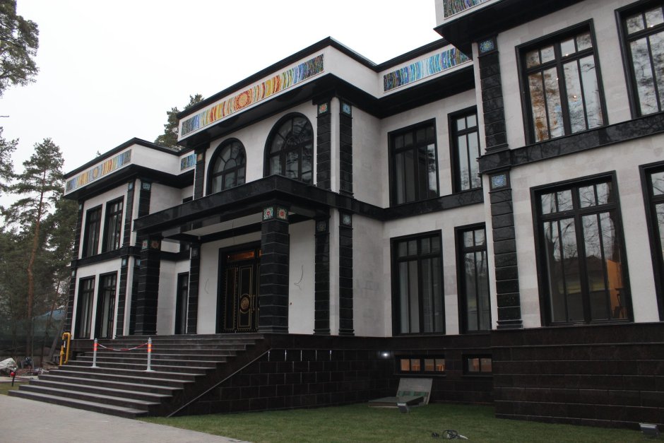 Мраморные здания