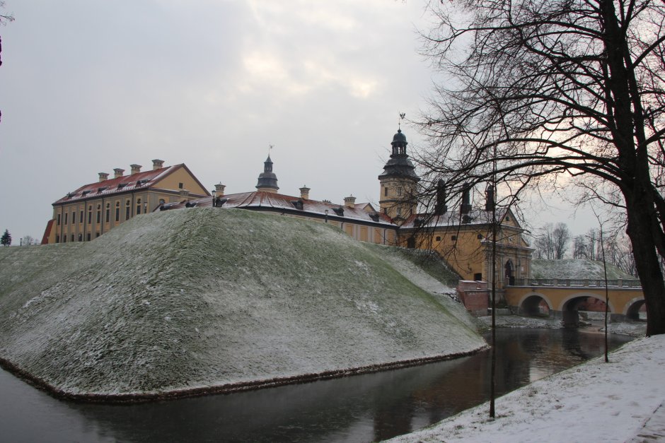 Мирский замок Беларусь зима