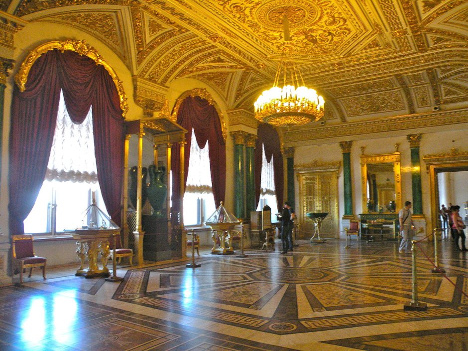 Зимний дворец Санкт-Петербург малахитовый зал