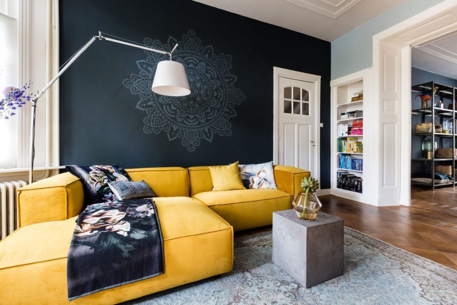 Желтый интерьер