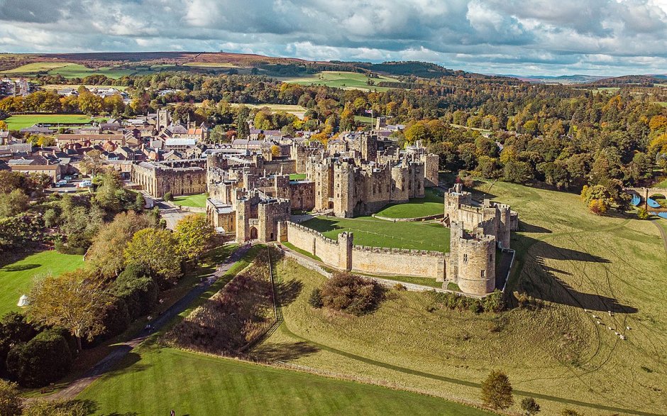 Alnwick Castle Великобритания