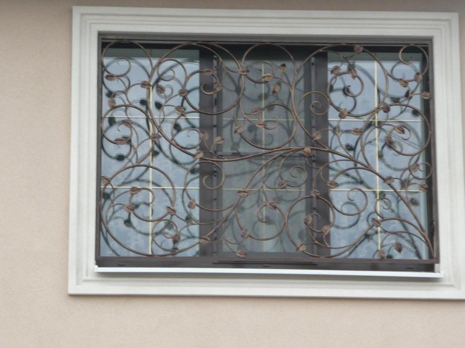 Решетка для окна металлическая и Козерог