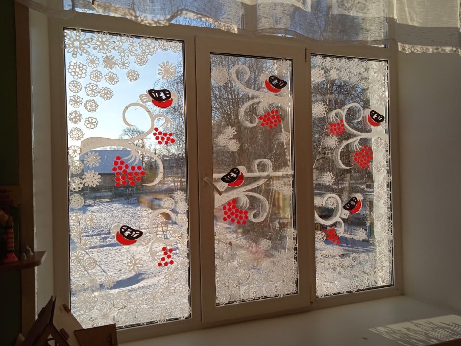 Зима на окнах в детском саду