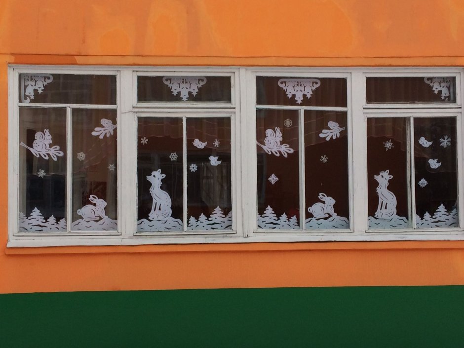 Снеговики на окна цветные