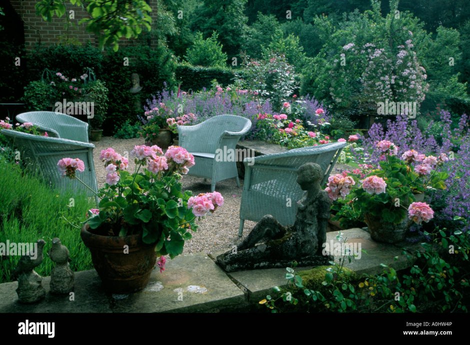 English Garden flowerpots Terrace view
