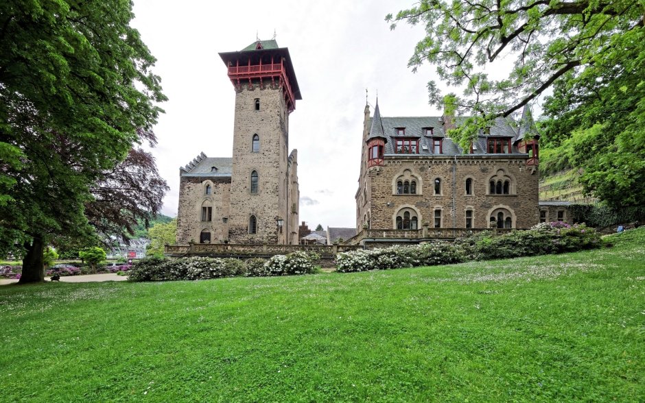 Германия замок Гондорф