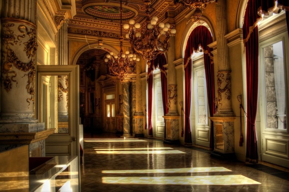 Особняк Greystone Mansion коридоры