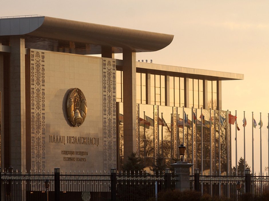 O дворец независимости Астана