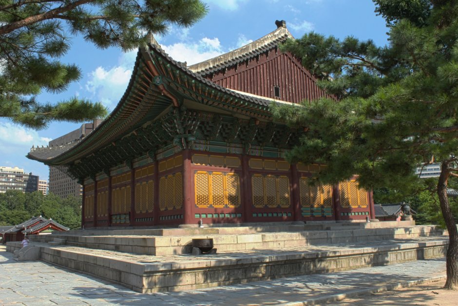 Дворец Токсугун в Сеуле