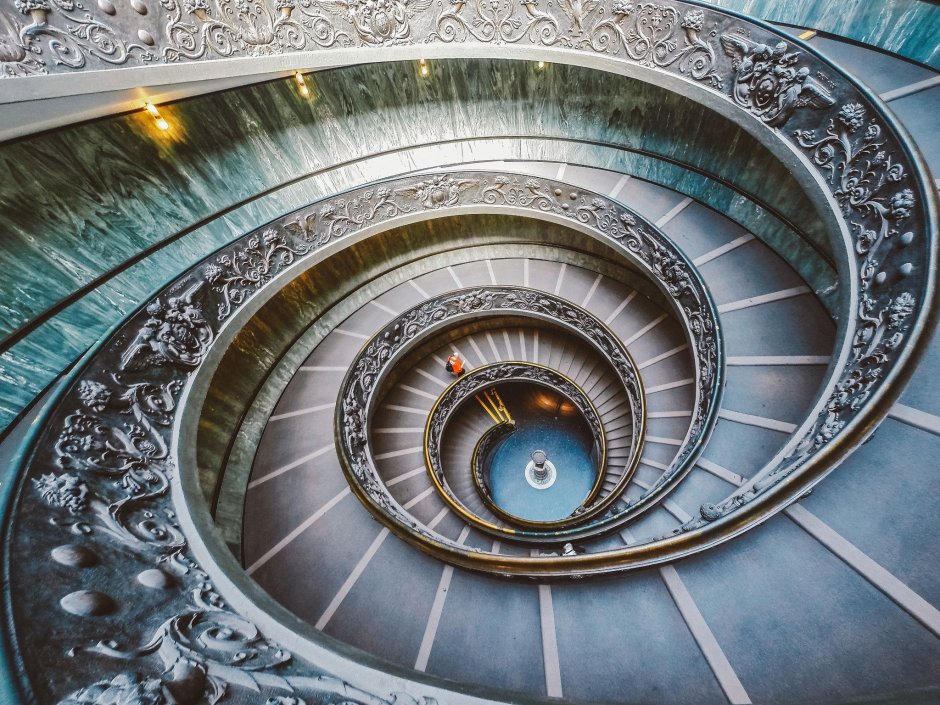 Винтовая лестница Апостольская библиотека Ватикана
