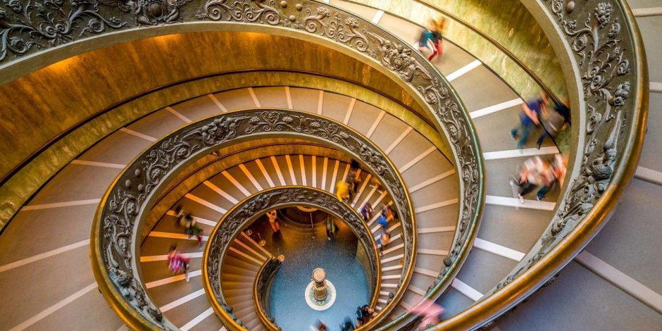 Ватиканская лестница Микеланджело
