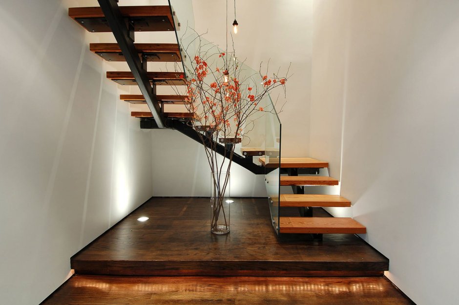 Лестницы с деревянными ступеньками в стиле лофт