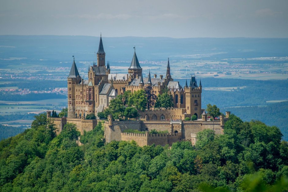 Замок Гогенцоллерн (Hohenzollern_Castle)