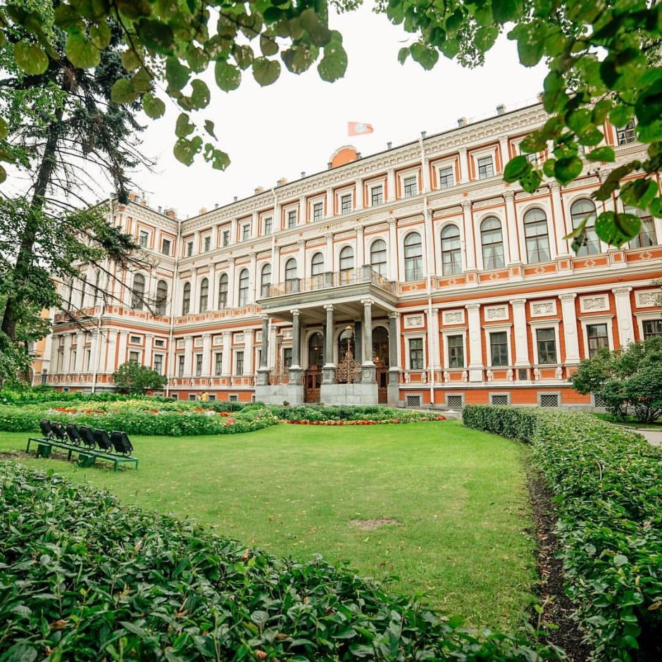 Ново-Михайловский дворец в Санкт-Петербурге