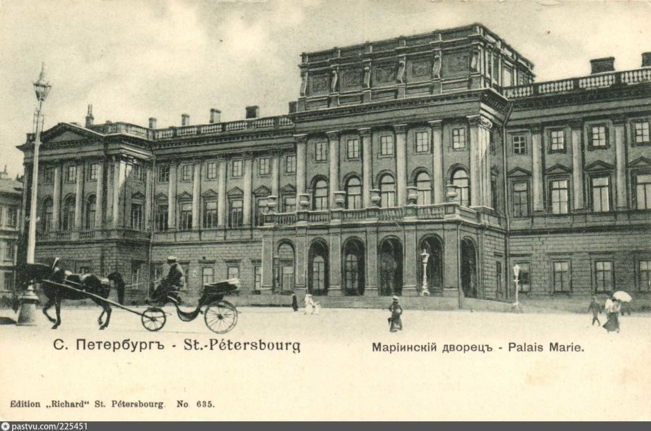 Дворец Белосельских-Белозерских и Строгановский дворец