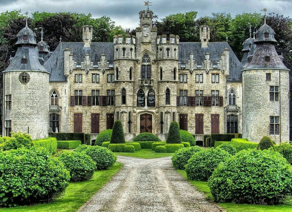 Замок Ардикур во Франции