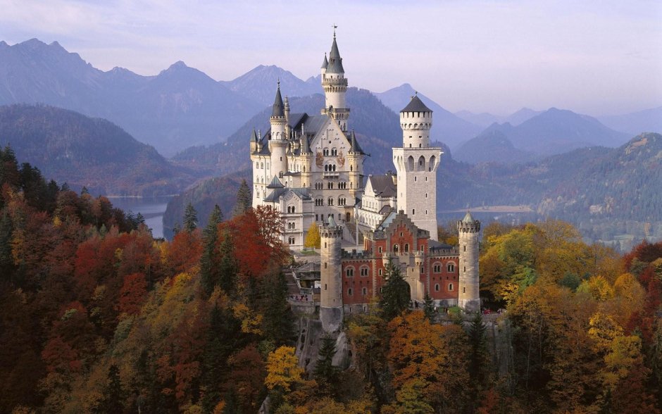 1. Нойшванштайн, Бавария, Германия