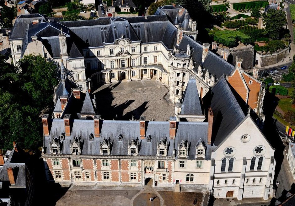 Замок в Блуа Франция кабинет Медичи