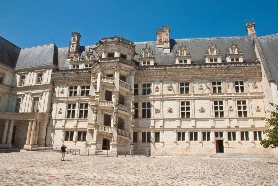 Замок Блуа Франция интерьеры