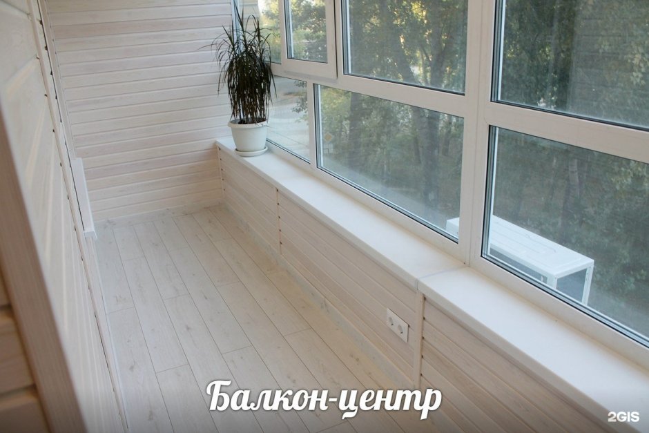 Отделка подоконника на балконе