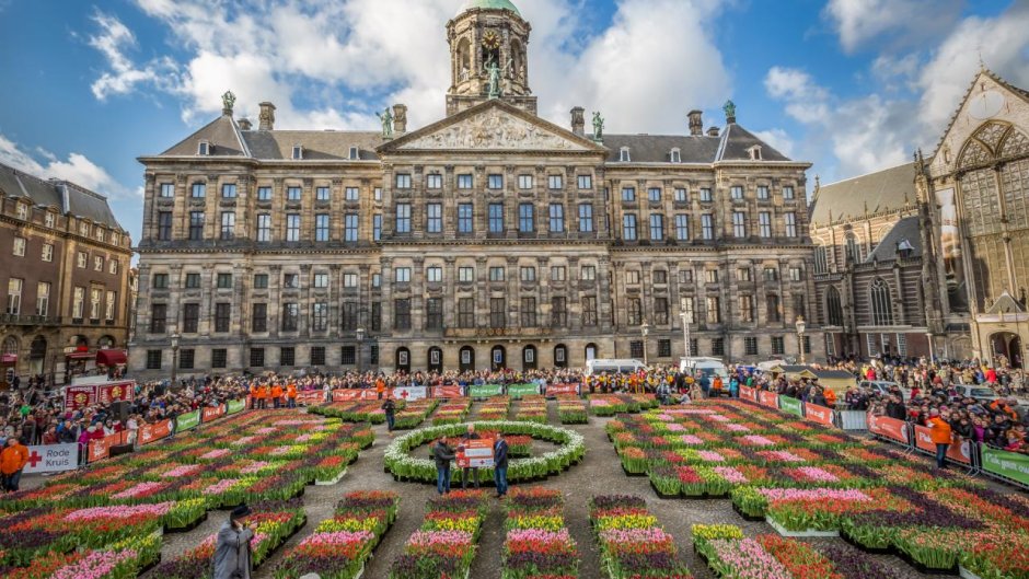 Королевский дворец (г. Амстердам)