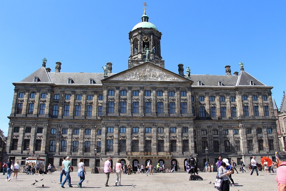 Королевский дворец ратуша в Амстердаме