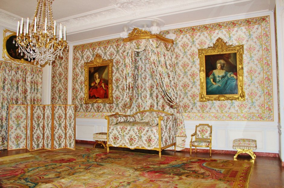 Версальский дворец внутри спальня