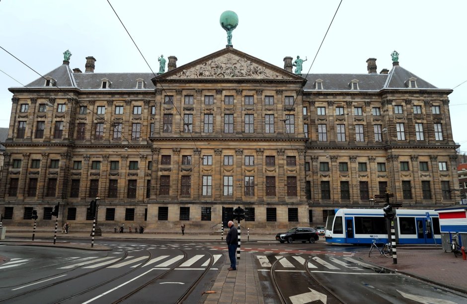 Королевский дворец Амстердам