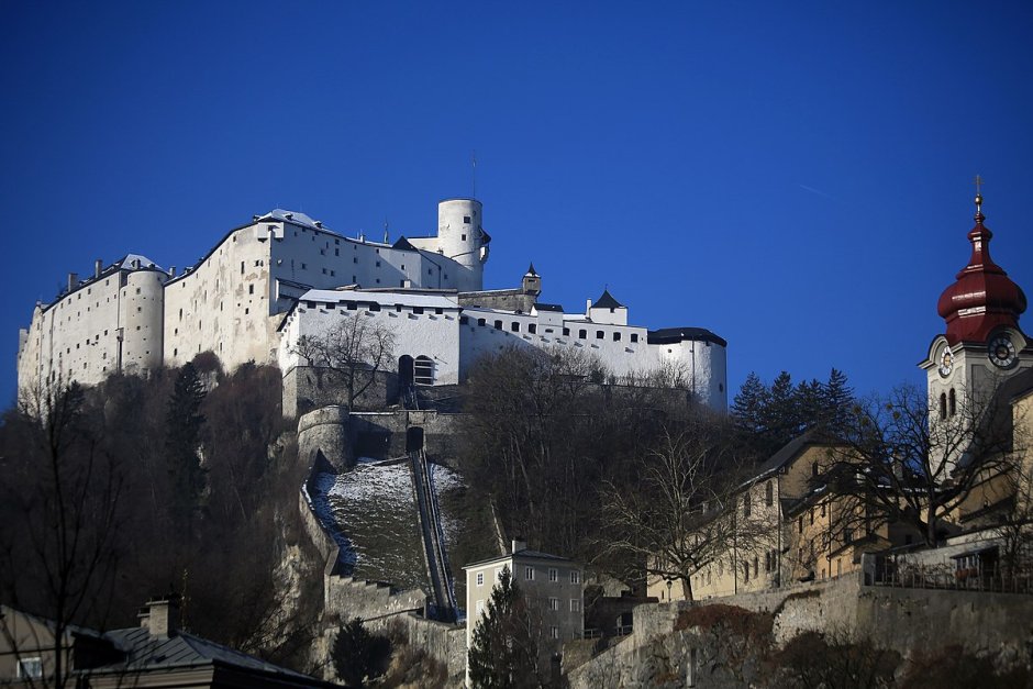 Крепость Хоэнзальцбург расположена в Зальцбурге