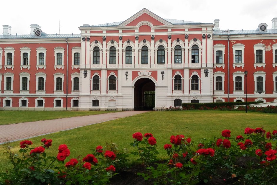 Елгавский дворец Латвия