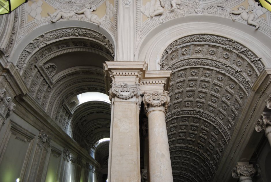 Лестница музея Ватикана в Риме. Двойная спираль...