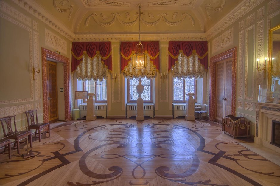 Гатчинский дворец бальный зал