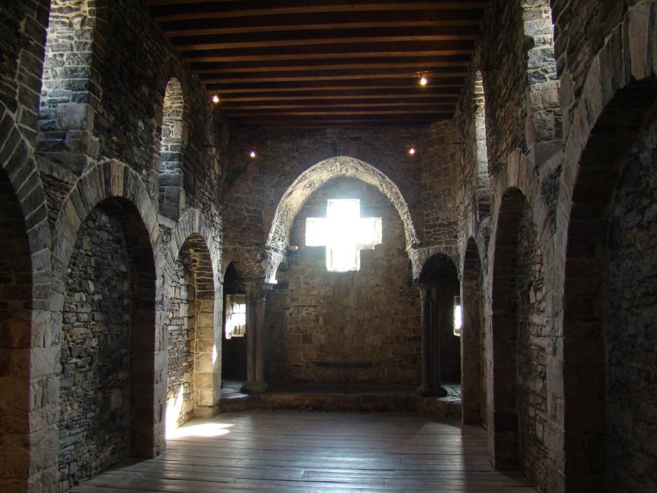 Стены замок средневековый Винтерфелл