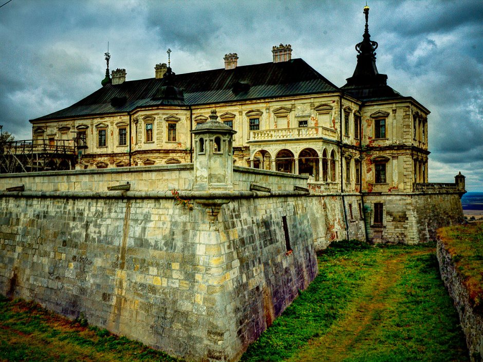 Подгорецкий замок Украина призрак