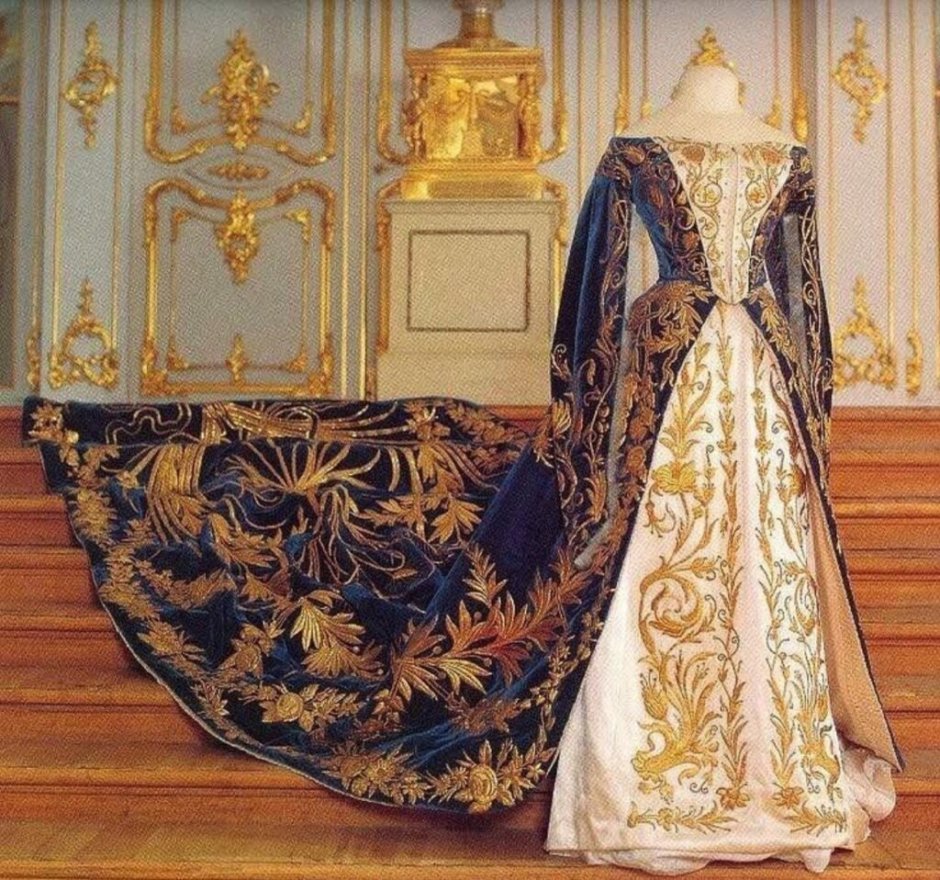 Коронационное платье Александры Федоровны 1896